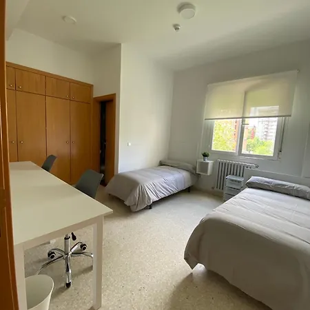 فندق Miresibilbao - Residencia Universitaria