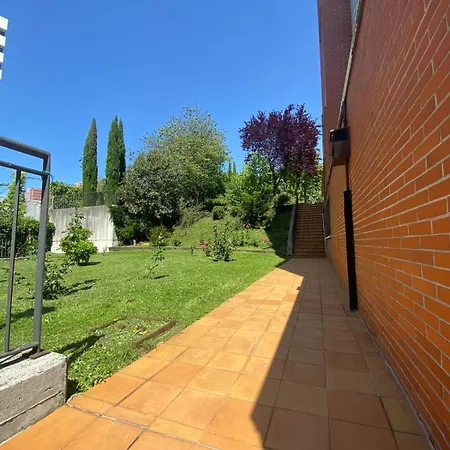 ホテル Miresibilbao - Residencia Universitaria ビルバオ