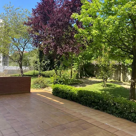ホテル Miresibilbao - Residencia Universitaria *