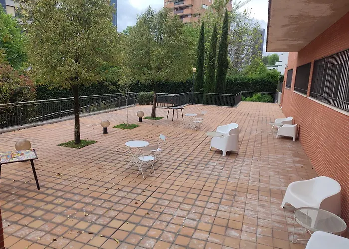 Miresibilbao - Residencia Universitaria מלון *